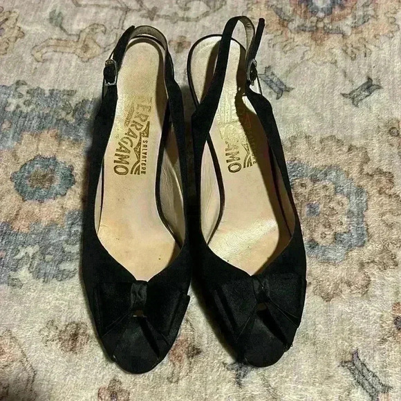 Vintage Salvatore Ferragamo Black Peep Toe Bow Sling Back 3” Pumps - Picture 1 of 6